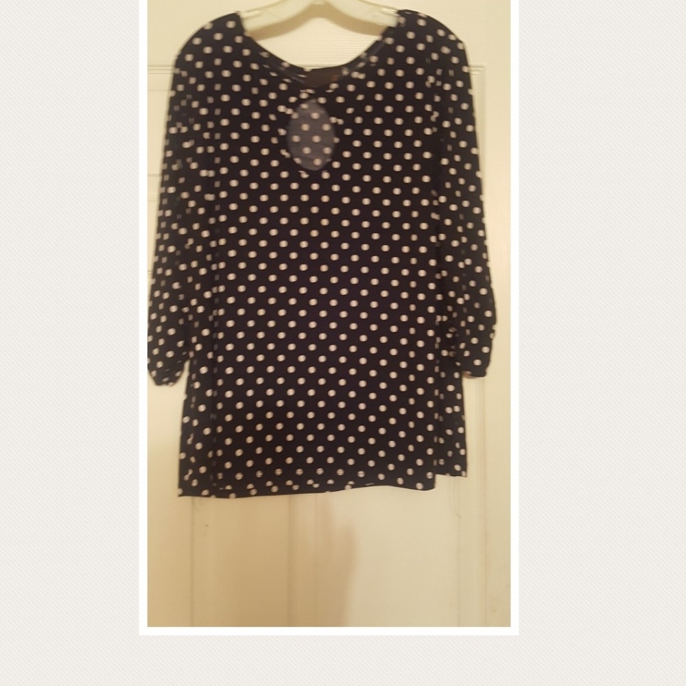 navy blue polka dot jersey knit top with keyhole - Picture 2 of 5