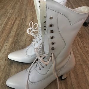 White lace up boots
