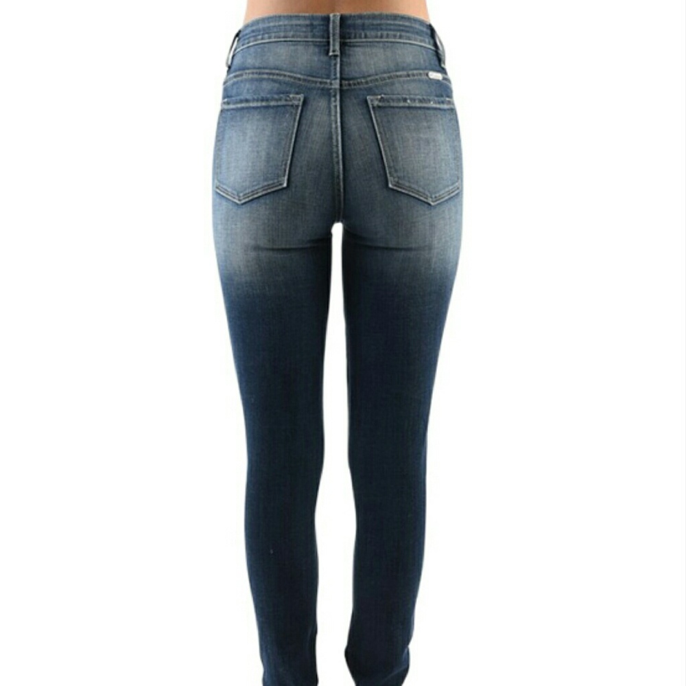 Last 1 Distressed skinny jeans - Picture 2 of 5