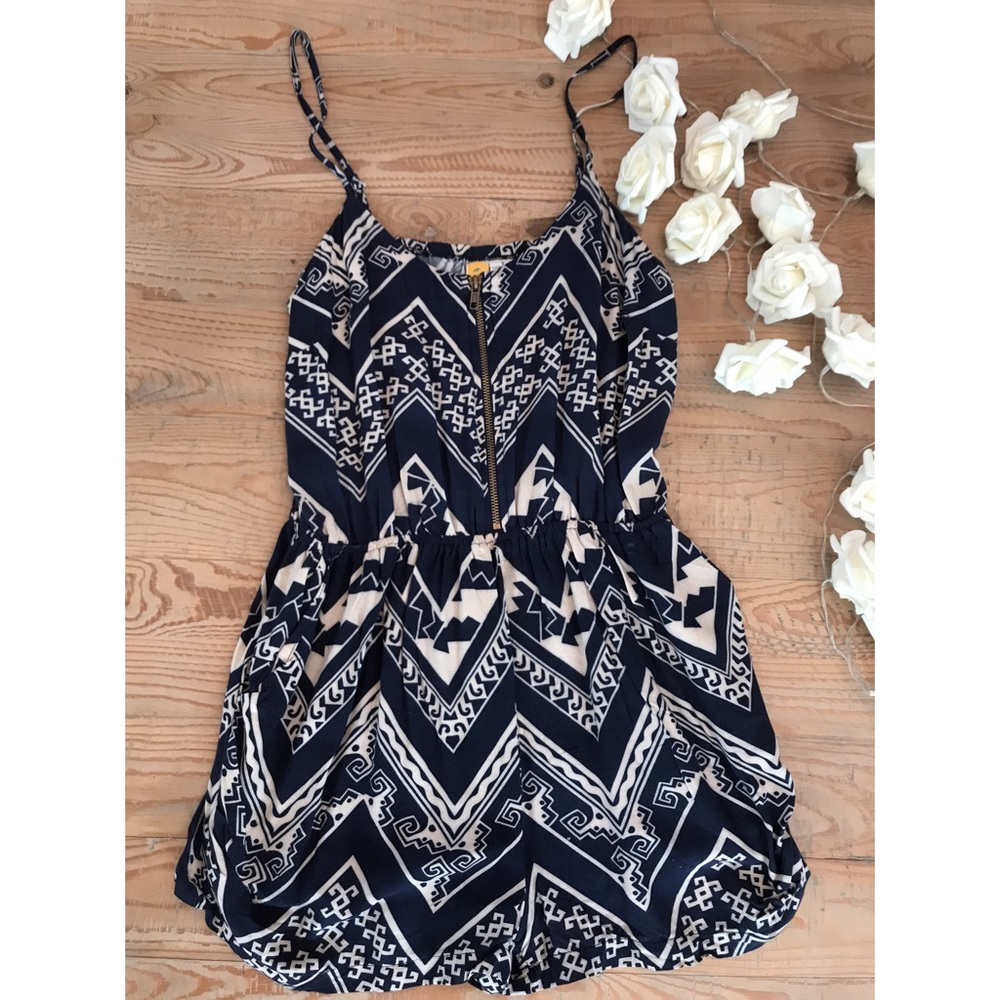 Mimi Chica Romper Size Small