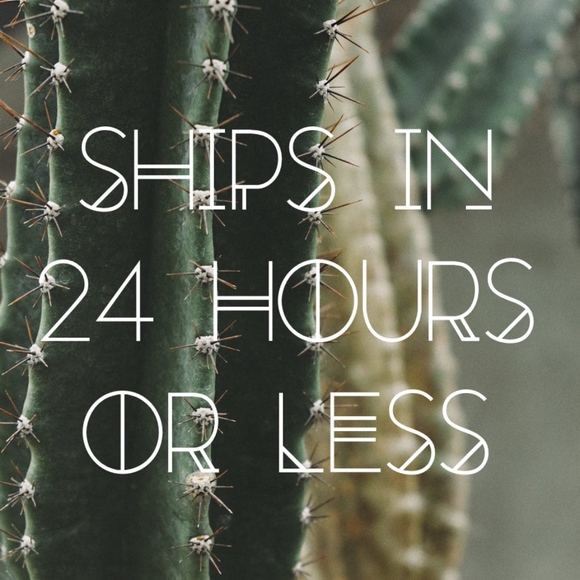 Whatever She's Having Statement Necklace - Picture 4 of 5