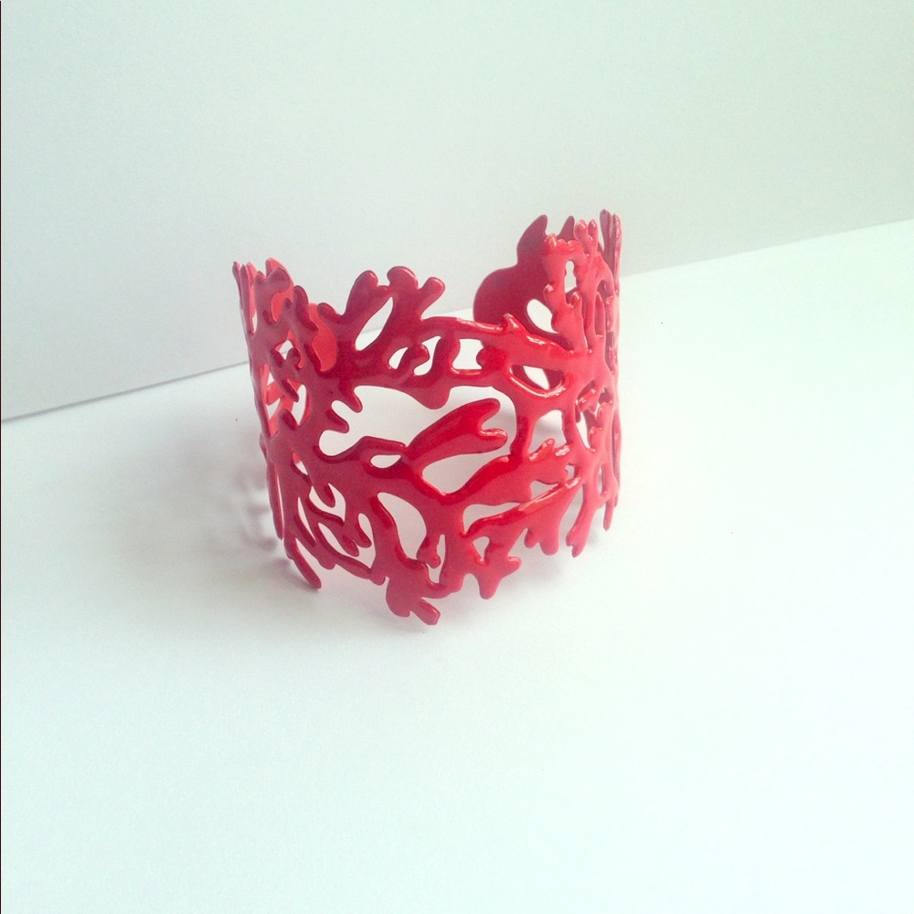 🌸 Sale 🌸 Coral style adjustable red cuff