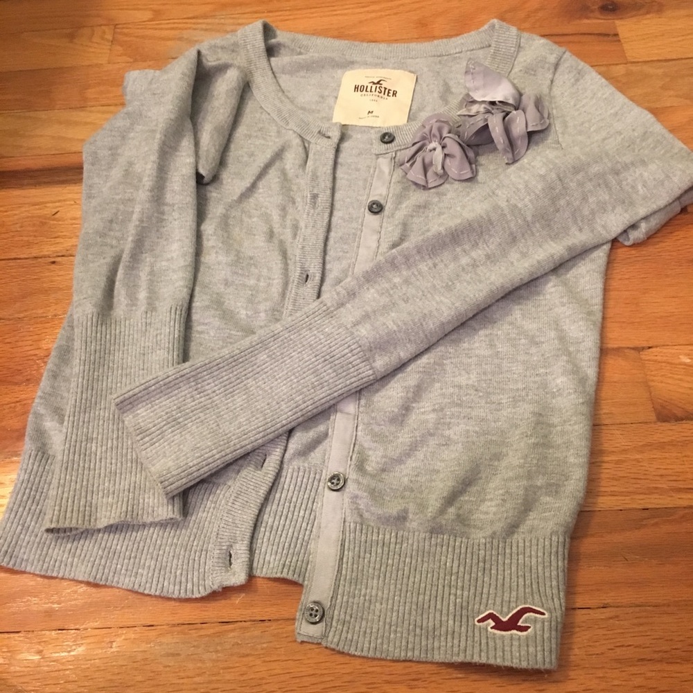 Hollister Cardigan Floral Detail