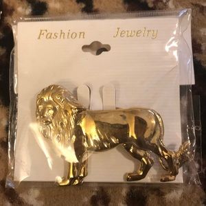 Lion Med Pin Gold Plated.