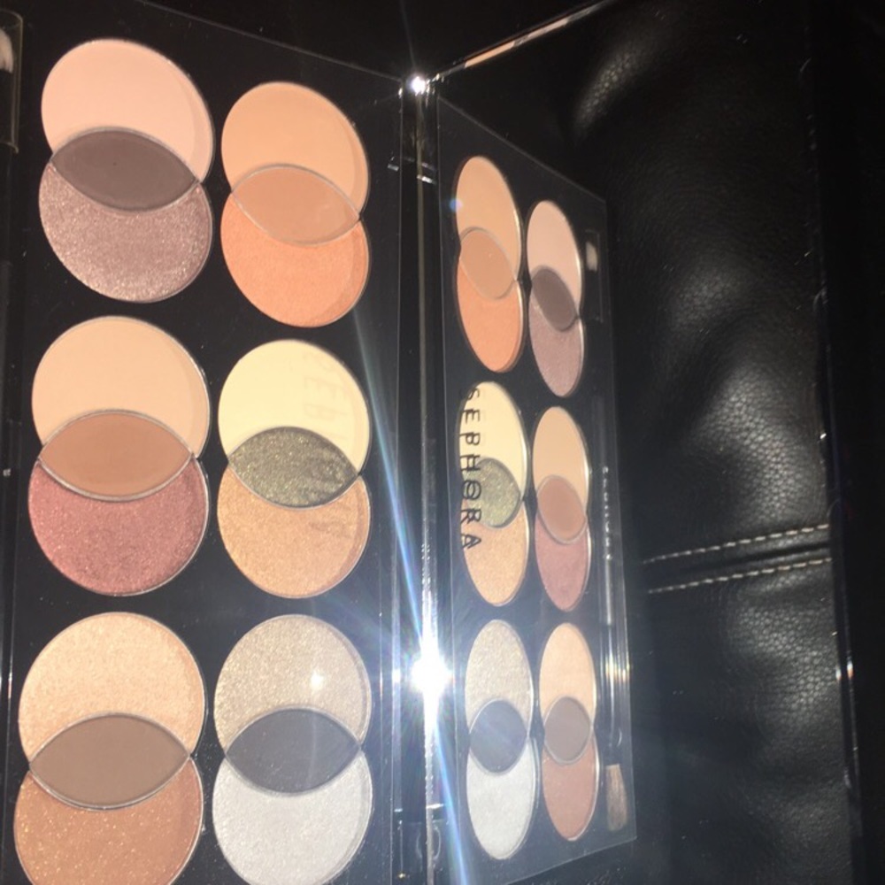 Makeup - Picture 3 of 3