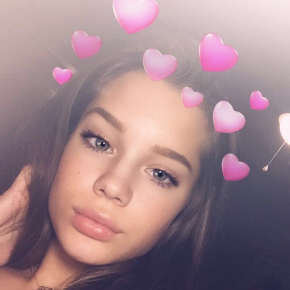 Meet your Posher, Trinity - Picture 1 of 1