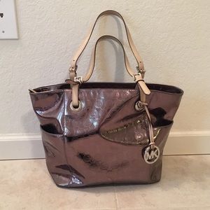 GREAT CONDITION Michael Kors Purse!!