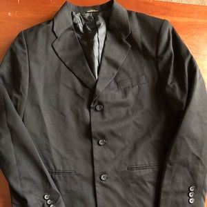 Arrow brand Boys black suit jacket size 18 regular