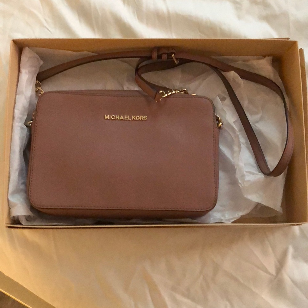 Michael Kors Large Jet Set Crossbody Bag