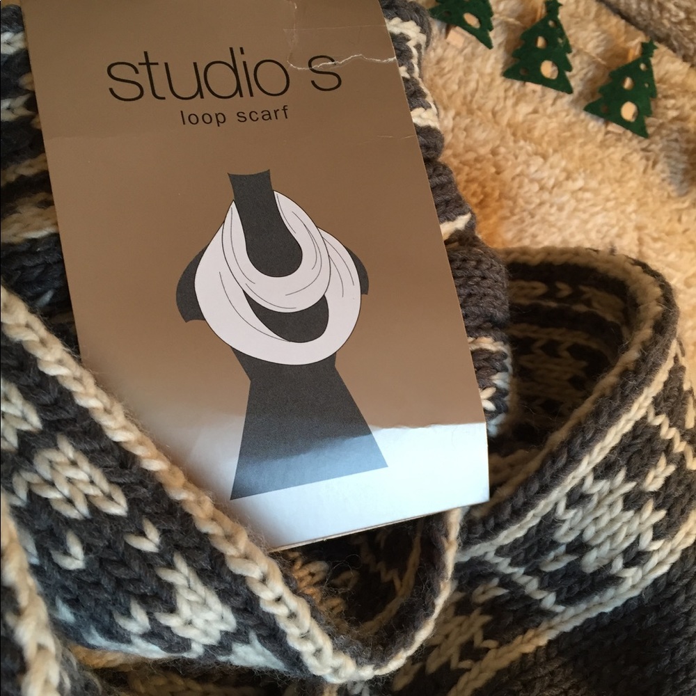 🍁🍁🍁Fair isle Infinity Scarf - Picture 4 of 8