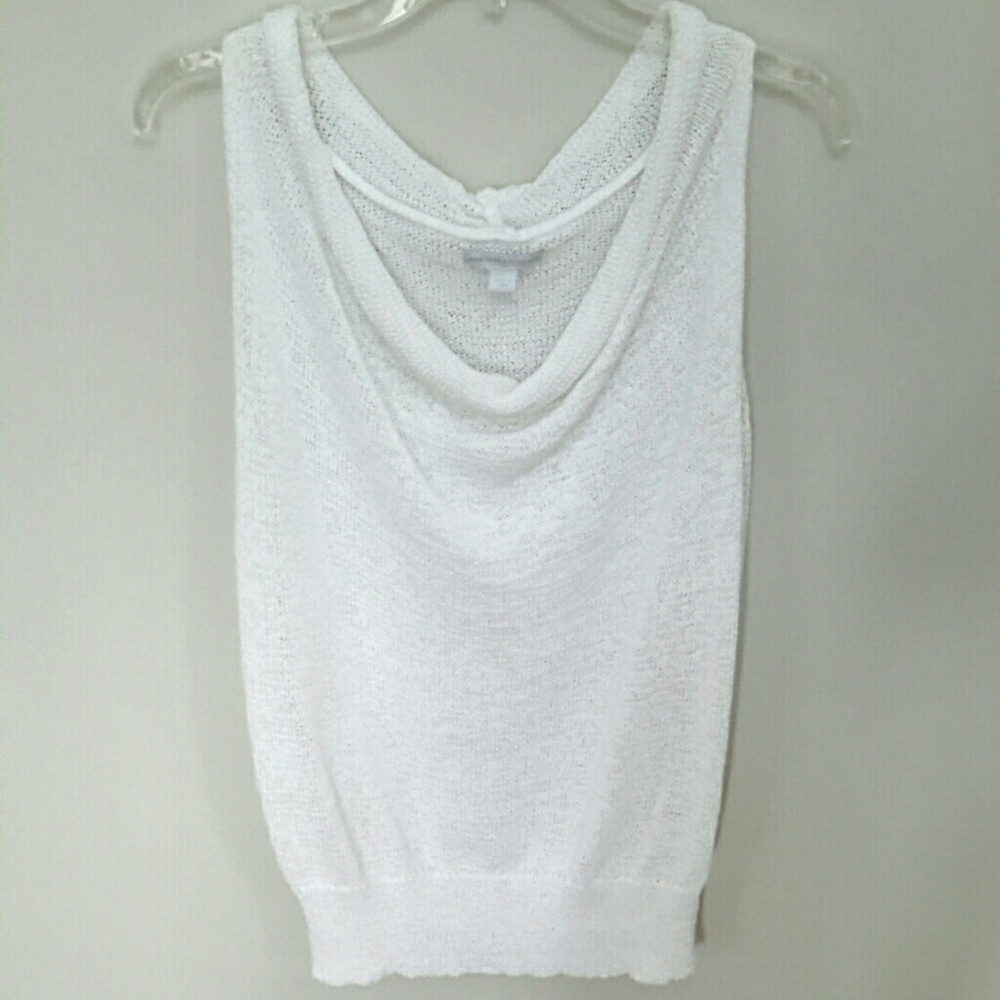 New York & Company White sleevless knit top