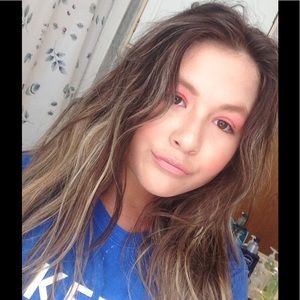 Meet your Posher, Alejandra