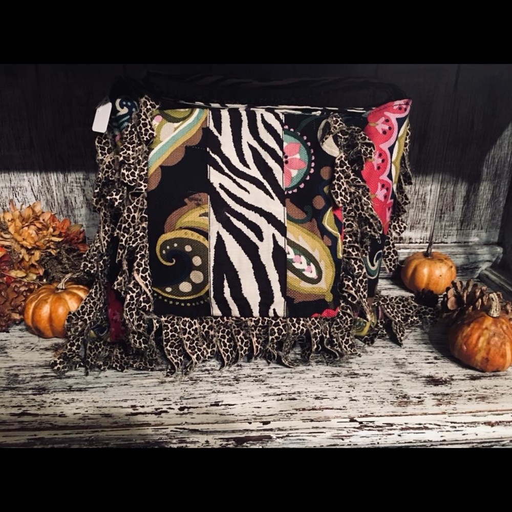Crossbody - Picture 1 of 1