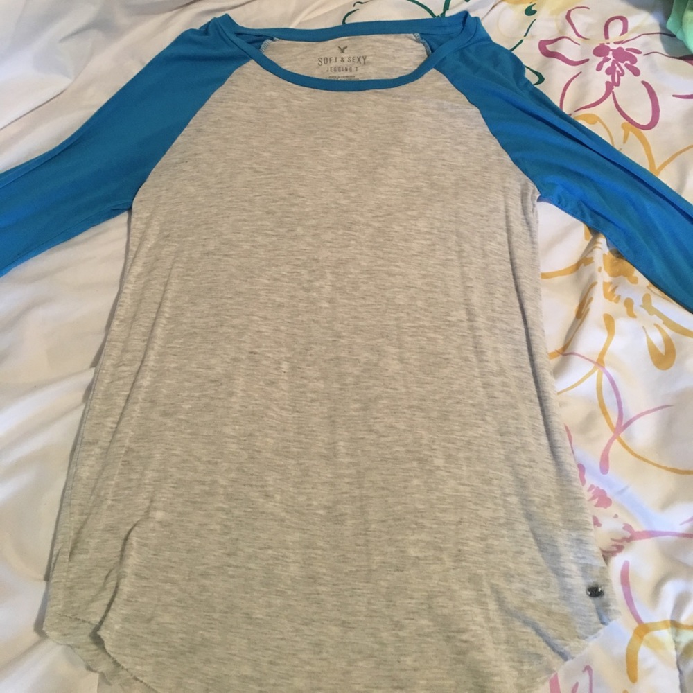 American Eagle baseball tee