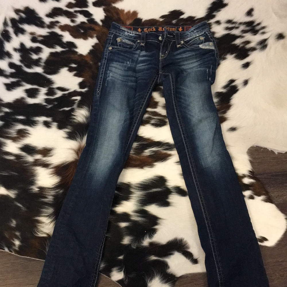 Gently worn Rock Revival straight jeans