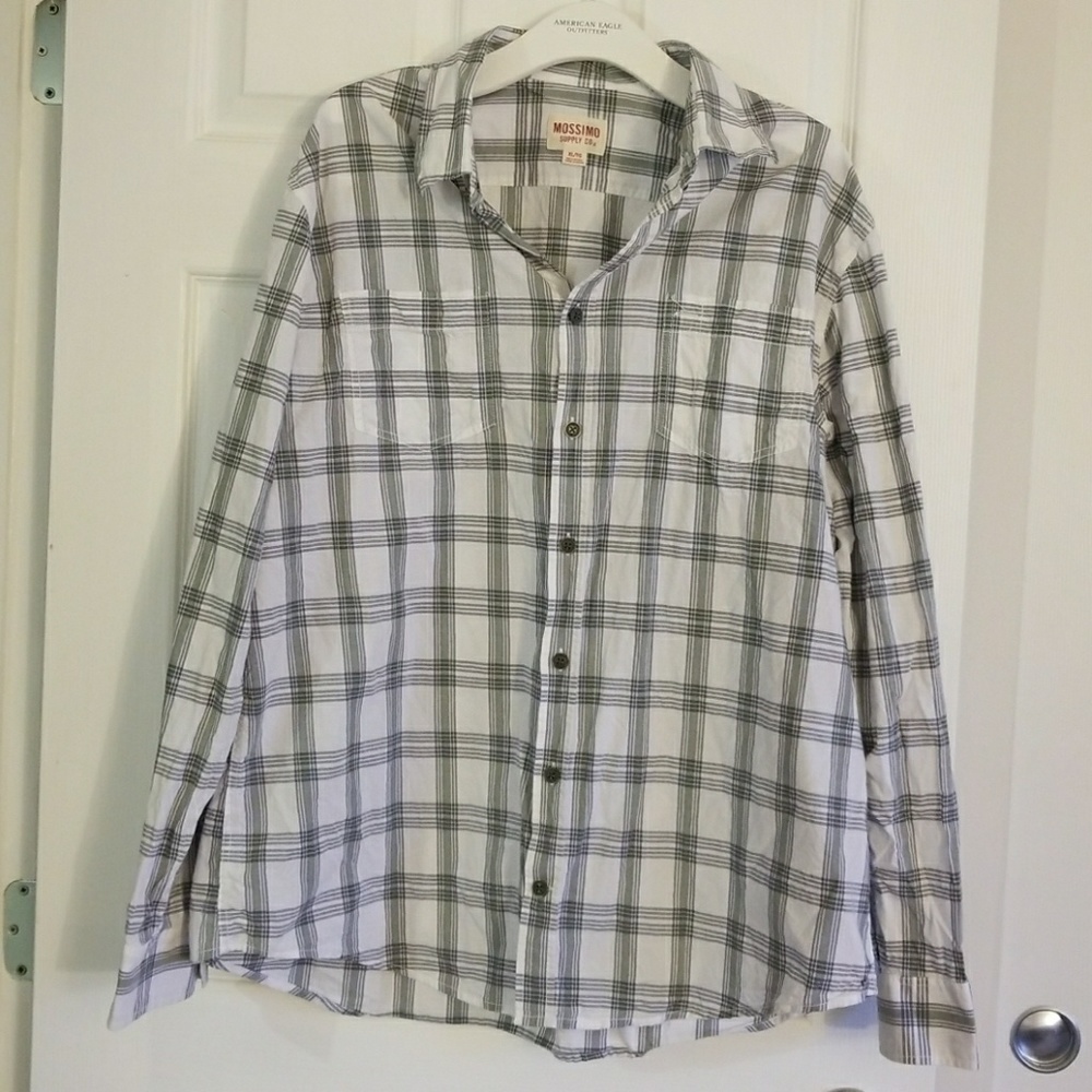 Men's Mossimo Button Down Shirt
