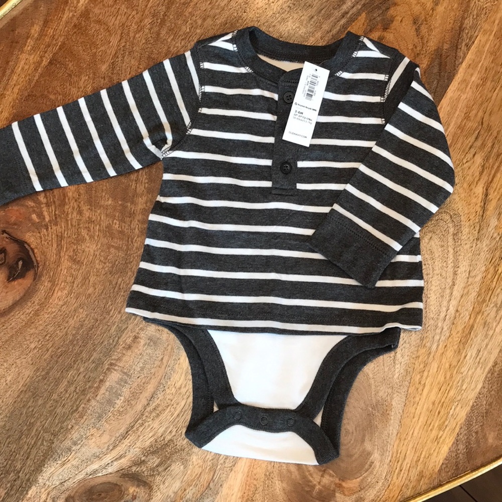 BRAND NEW Old Navy Henley onesie 3-6M