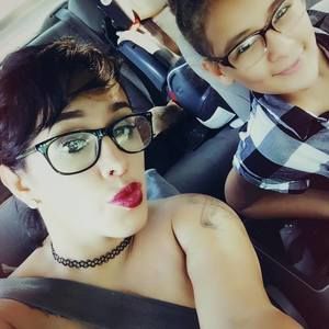 Meet your Posher, Claudia