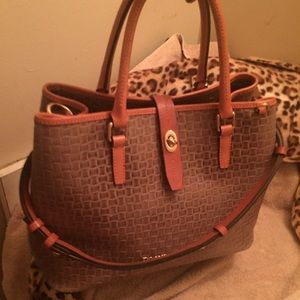 Dooney and bourke