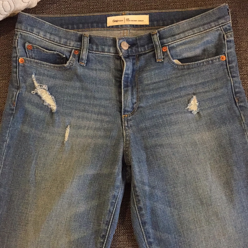 Gap “True Skinny Ankle”