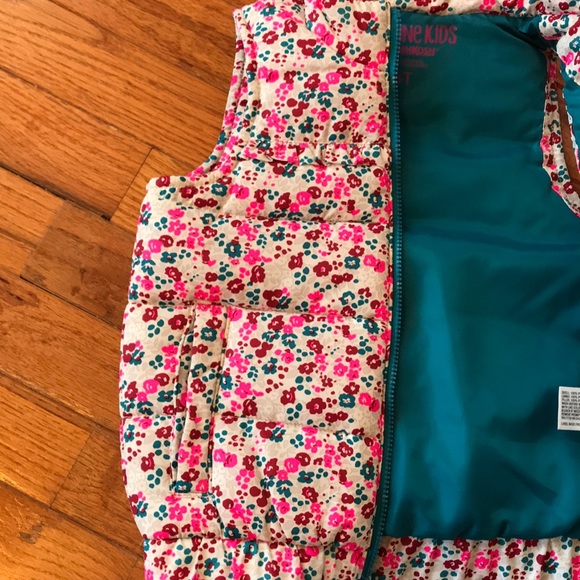 Like new toddler vest - Picture 3 of 3