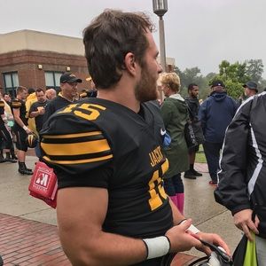 Meet your Posher, Cole