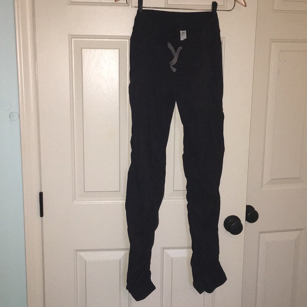 Live to move pant