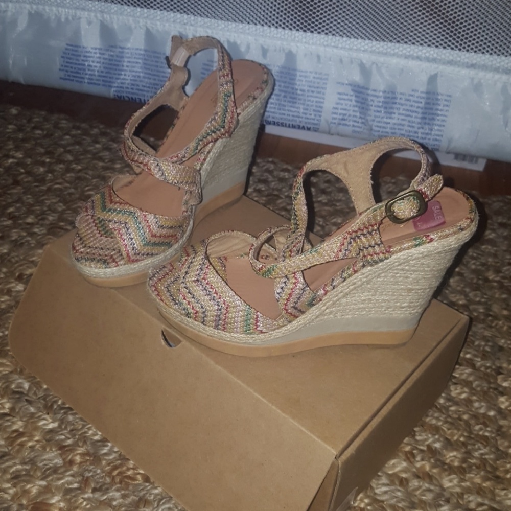 Wedges by Buckle