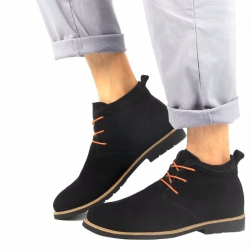 Mens "Derick" Suede Leather Chukka Boots