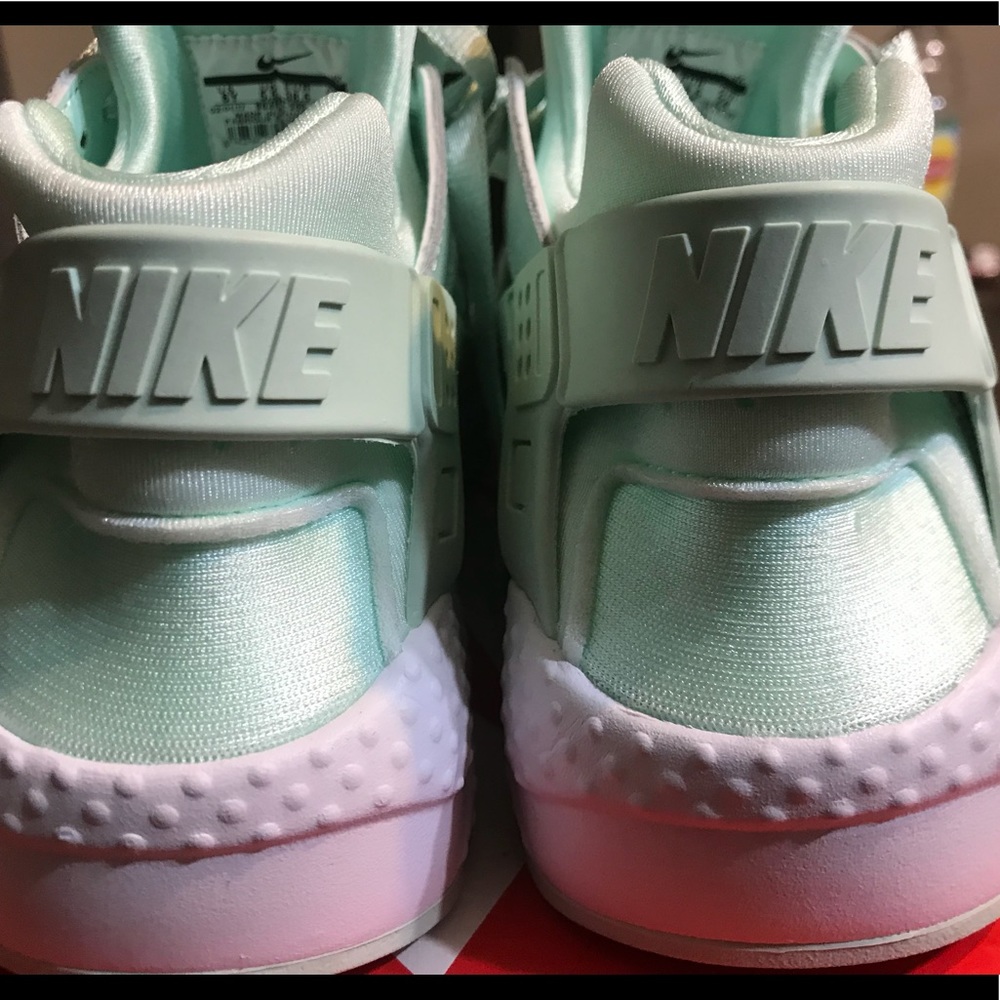 Girls 6y Nike huarache run se (gs) - Picture 4 of 6