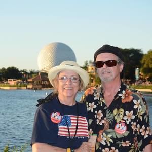 Meet your Posher, Cynthia