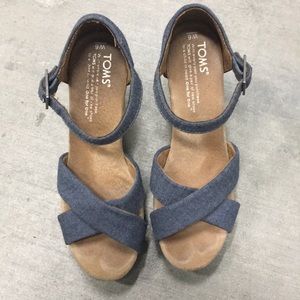 Toms wedges
