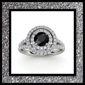 JUST IN🆕 2.25ct Black & White Sapphire 925