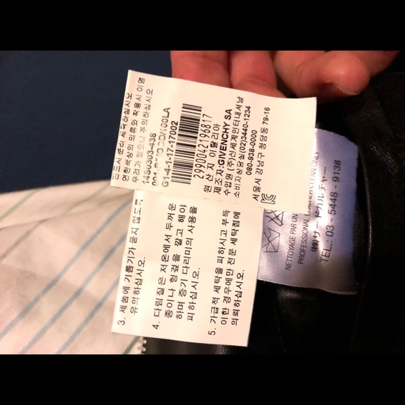 Givenchy - Picture 5 of 5