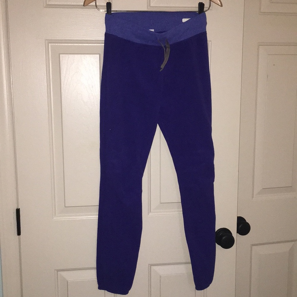 Ivivva sweatpants