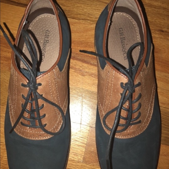 Dress shoes