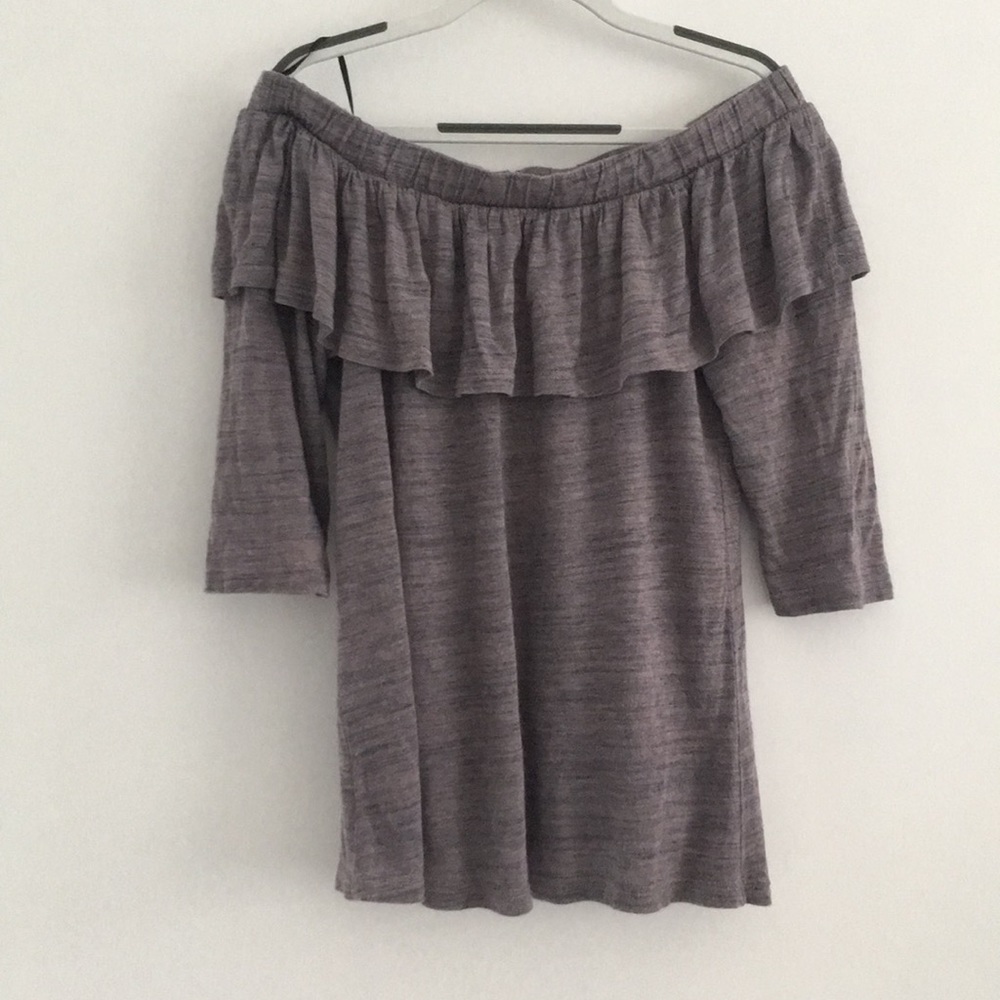Like new anthro Off Shoulder Top purple heather