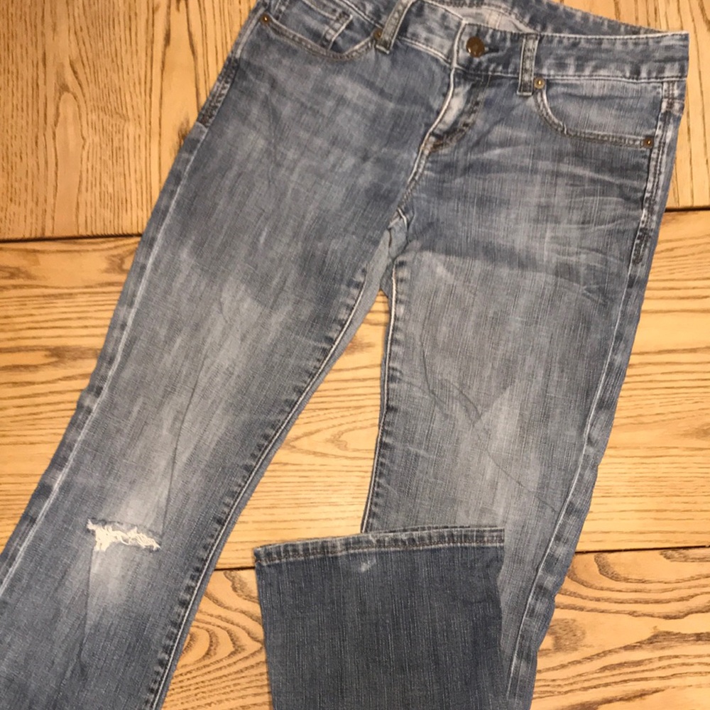 Express Distressed Jeans