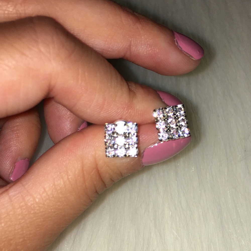 Pretty Diamond Shaped Earrings