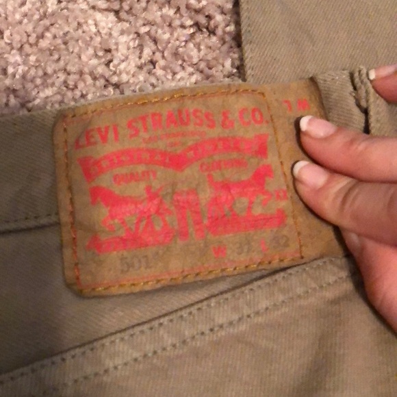 Men’s Levi 501 Jeans - Picture 2 of 2