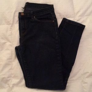 FOREVER 21 SKINNY JEANS