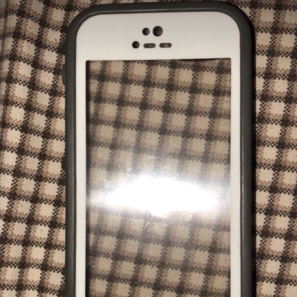 iPhone 4/4s Lifeproof Case