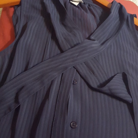 Blue Blouse with front tie & buttons - Picture 4 of 5