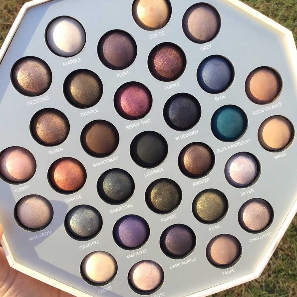 💚SOLD💚 Laura Geller 31 Days of Holiday Palette