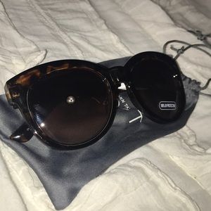 Tortoise Loft sunglasses