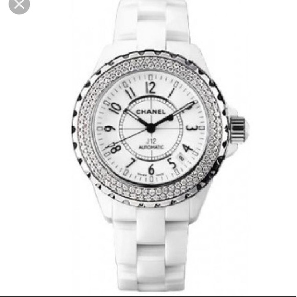 ❌SOLD❌ 100% Diamond encrusted Chanel watch - Picture 4 of 6