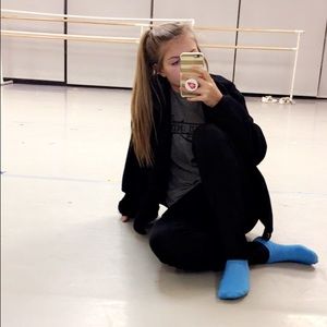 Meet your Posher, Sidney