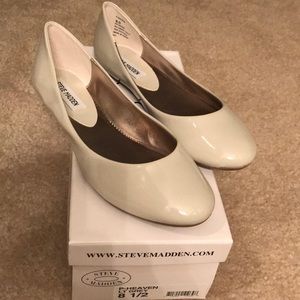 🆕 Steve Madden patent leather p-heaven flats