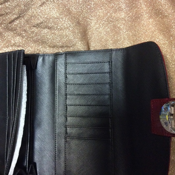 DKNY Red Leather Twist lock Wallet - Picture 3 of 6