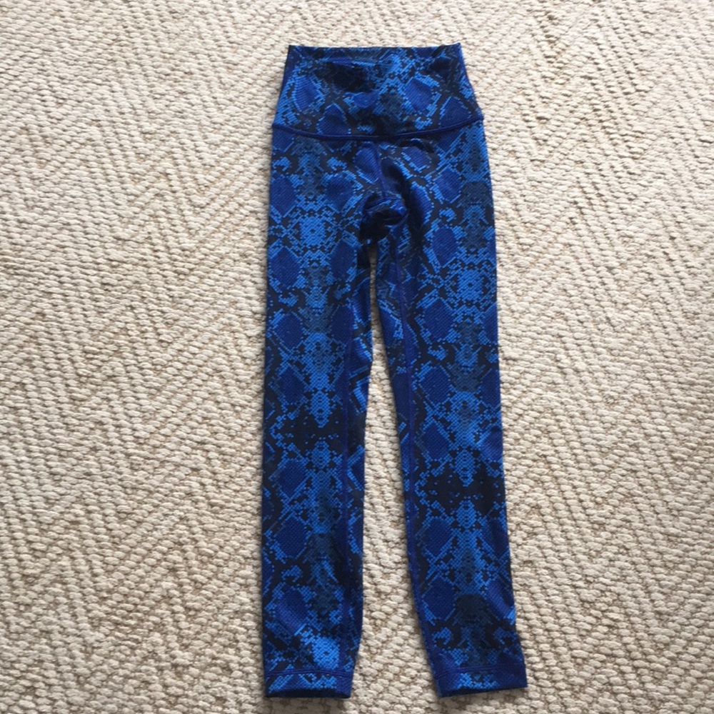 Blue snake print size 2 long lululemon leggings
